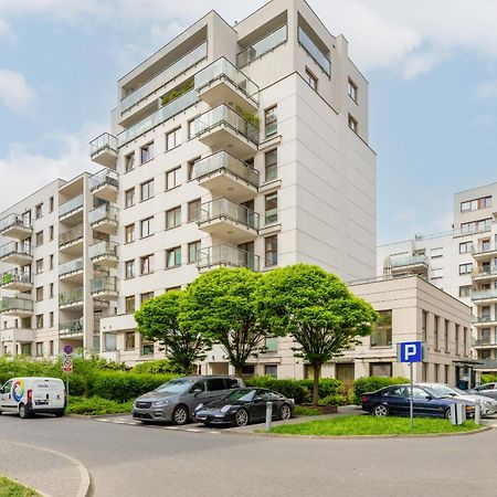 City Apartment With Parking Near Metro Mlociny By Noclegi Renters Varsovie Extérieur photo