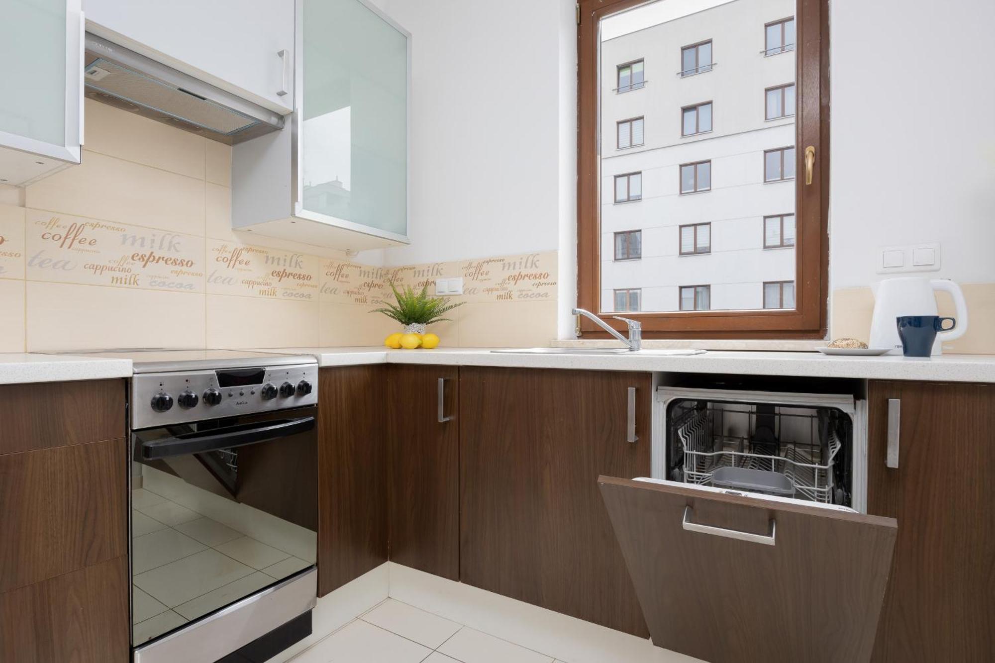 City Apartment With Parking Near Metro Mlociny By Noclegi Renters Varsovie Extérieur photo