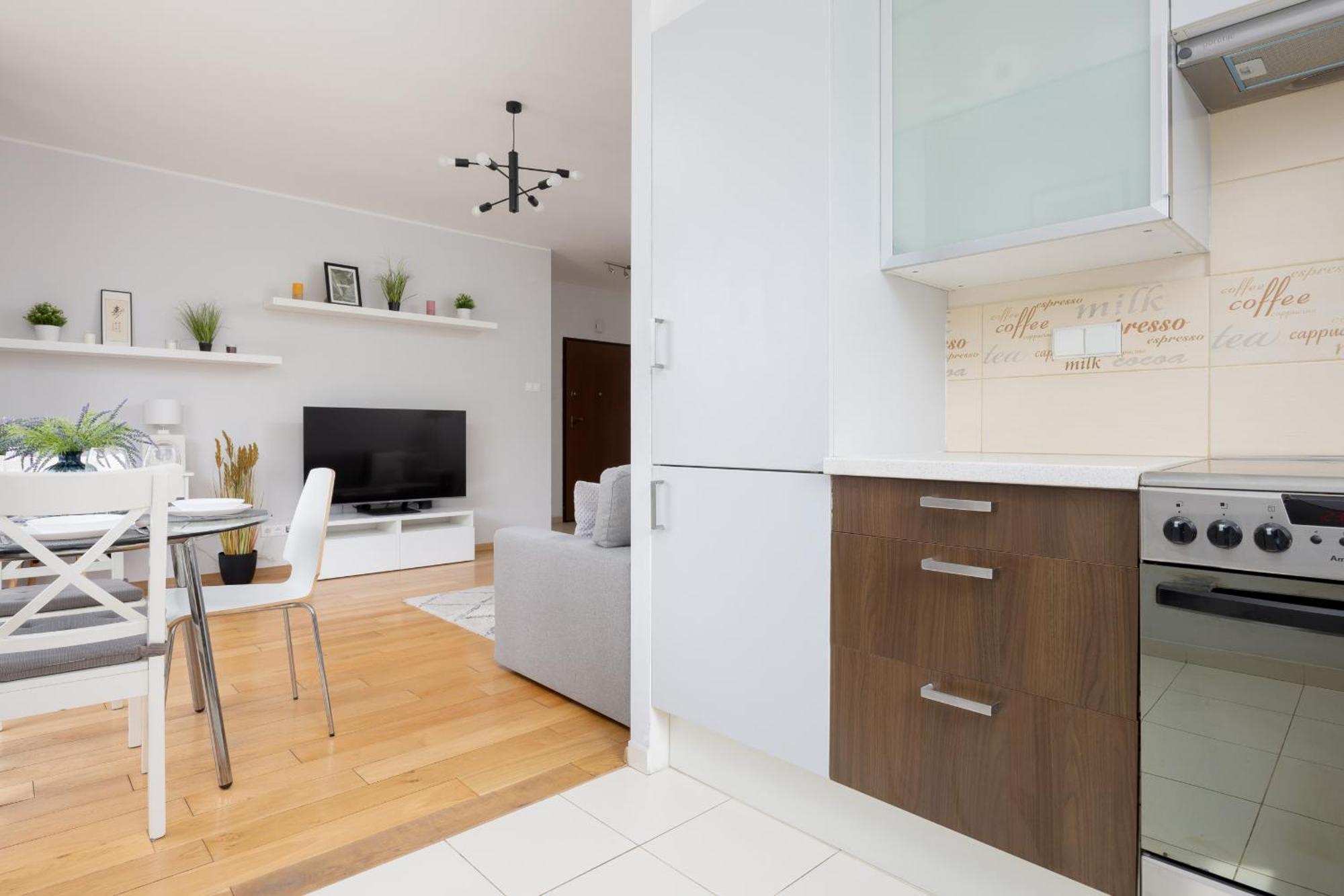 City Apartment With Parking Near Metro Mlociny By Noclegi Renters Varsovie Extérieur photo