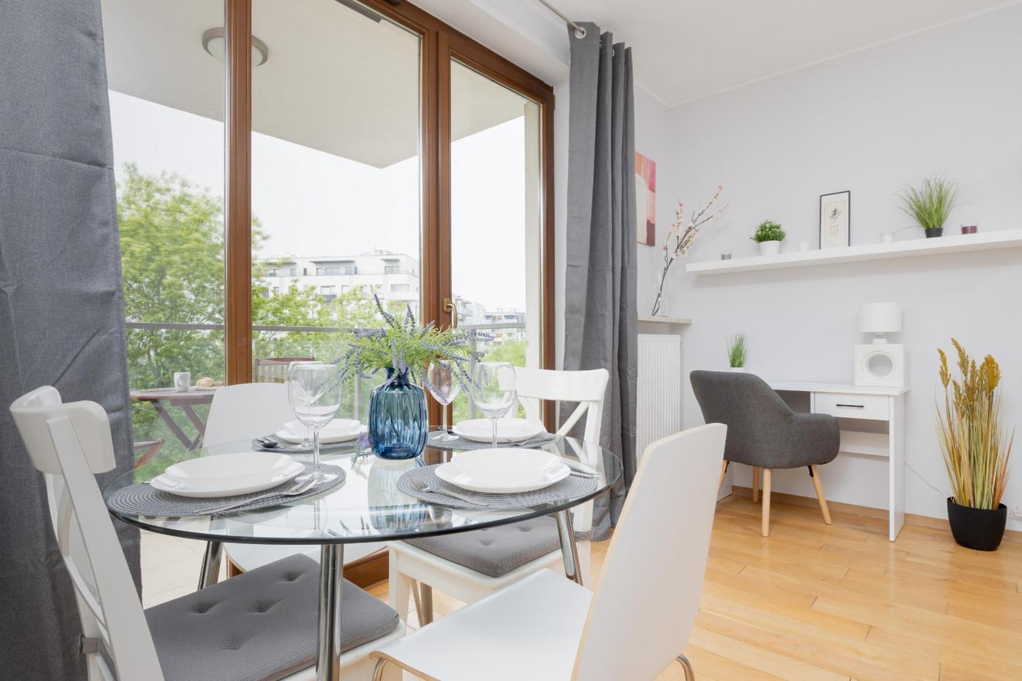 City Apartment With Parking Near Metro Mlociny By Noclegi Renters Varsovie Extérieur photo